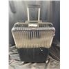 Image 1 : RIMOWA SALSA DELUXE ROLLING SUITCASE