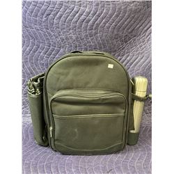 PICNIC BACKPACK WITH DRINKWARE, PLATES, CUTTING BOARD AND CUTLERY