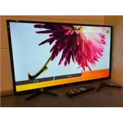 HISENSE 58" TV MODEL 58R6009 NO REMOTE WITH CORD WITH STAND