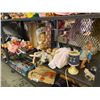 Image 2 : ASSORTED VINTAGE COLLECTIBLE DOLLS & LAMP