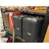 Image 2 : 7 VINTAGE SUITCASES