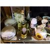 Image 2 : ASSORTED HOME DECOR AND DISH WARE