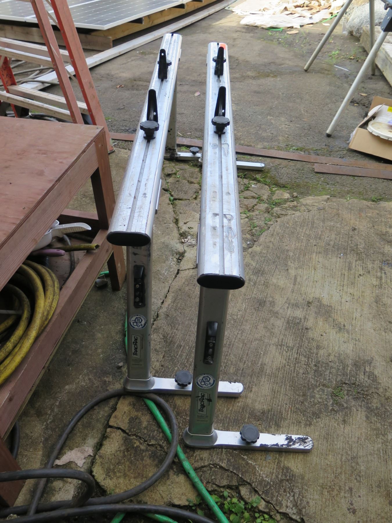 Pair TracRac G2 Ultimate Sliding Truck Rack - Oahu Auctions