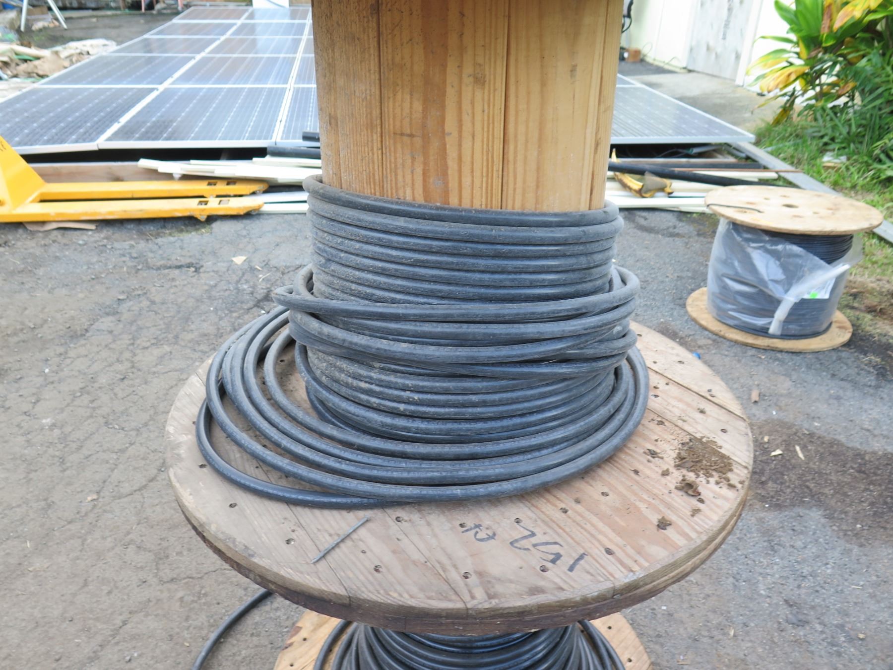 Simpull Spools Qty 3 Wooden Spools Southwire Black SIMpull THHN Cable