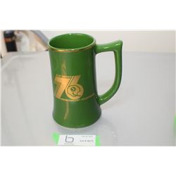 1976 MINT SASKATCHEWAN ROUGHRIDERS FOOTBALL POTTERY BEER MUG 100 DOLLAR PLATE DINNER