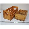 Image 3 : 2 VINTAGE WOODEN CLOTHES HANGERS & 2 WOODEN CRATES