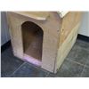 Image 3 : Doghouse insulated floor homemade (29" x 24" x 41 1/2" tall)