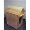 Image 5 : Doghouse insulated floor homemade (29" x 24" x 41 1/2" tall)