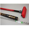 Image 3 : T-BAL BAT & CURLING BROOM