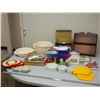 Image 1 : LOT OF KITCHENWARE ITEMS