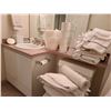 Image 1 : Bathroom