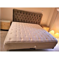 King size bed