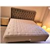 Image 1 : King size bed