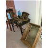Image 2 : Hall bench. And more