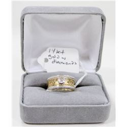 10 KT GOLD RING WITH DIAMOND