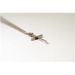 925 STERLING SILVER CROSS AND CHAIN 20"