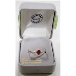 10 KT GOLD RING WITH DIAMONDS AND RUBY