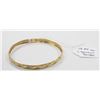 Image 1 : 10 KT YELLOW GOLD BANGLE BRACELET