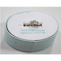 10 KT GOLD RING WITH 3 DIAMONDS 1.10 TCW