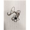 Image 1 : 925 STERLING SILVER  FLOWER PENDANT ON CHAIN