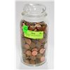 Image 1 : 8 POUNDS OF VINTAGE PENNIES IN GLASS JAR