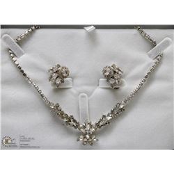 VINTAGE COSTUME JEWELRY NECKLACE 16" AND CLIP