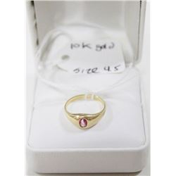 10 KT GOLD RING WITH LAVENDER STONE CENTRE SIZE