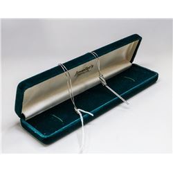 18 KT GOLD CHAIN WITH PENDANT 16”