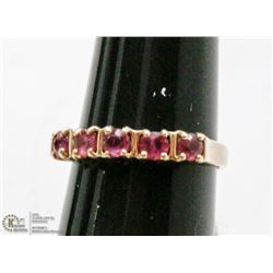 10 KT GOLD AND RUBY RING SIZE 5