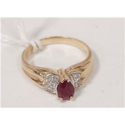 10 KT GOLD, RUBY AND DIAMOND RING SIZE 5