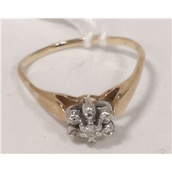 10 KT GOLD DIAMOND MULTI RING SIZE 4