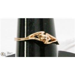 10K GOLD RING WITH DIAMOND SIZE 7