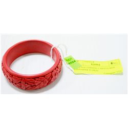 VINTAGE CHINESE CARVED RED CINNABAR FLORAL BANGLE