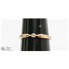 Image 1 : 10 KT GOLD RING WITH DIAMOND