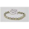Image 1 : 925 SILVER BRACELET WITH PEAR CUT PERIDOT STONES