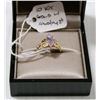 Image 1 : 10 KT GOLD RING WITH CENTRE CUT AMETHYST