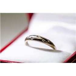 APPRAISED @ $900.00 14 KT WHITE GOLD DIAMOND RING. SIZE 6