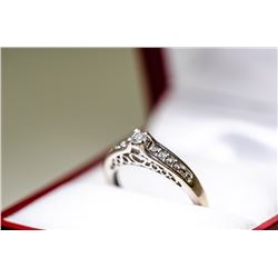 APPRAISED @ $650.00 10KT WHITE GOLD DIAMOND SOLITAIRE RING. SIZE 7