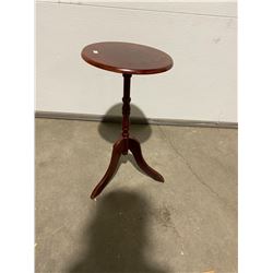 Occasional table