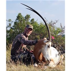 Oryx and Red Sheep Hunt for 1 couple - Texas Divide Ranch