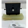 Image 2 : German Art Deco Manuel Set Desk Calendar, Fully Functional, Mounted On Onyx Base