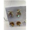 Image 2 : Nice Lot Of Vintage Rhinestone Clip On Earrings
