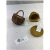Image 2 : 2 Vintage Miniature Baskets 1 An Open Basket Other Is Lidded