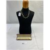 Image 1 : Vintage Gold Toned Flower Necklace With Matching Bracelet, Very Pretty
