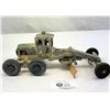 Image 2 : Vintage Hubley Road Grader, Complete, Lots Of Paint Flaking Off