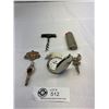 Image 1 : Vintage Collectible Lot, Pocket Watch, Corkscrew, Lighter Cover, Harley Davidson, Etc.