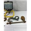 Image 2 : Vintage Lot Of Hooks, Pullies And Work Light