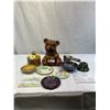 Image 1 : Nice Vintage Kitchen Lot Of Cookie Jars, Jelly Moulds, Dishes, Etc.