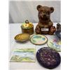Image 2 : Nice Vintage Kitchen Lot Of Cookie Jars, Jelly Moulds, Dishes, Etc.