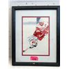 Image 1 : Autographed Steve Yzerman #19 Hockey Photo